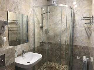 Гостиница Артик Воронеж Улучшенный Семейный Номер-7