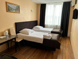 Гостиница Артик Воронеж Улучшенные апартаменты-1